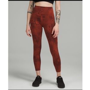 Lululemon Wunder Train contour HR 25” size 6